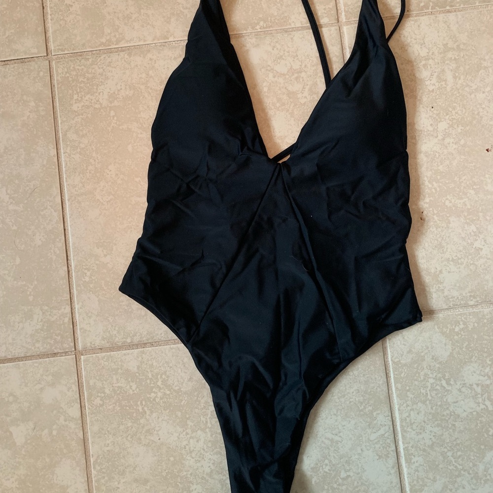 Cute black cheeky one piece!!!